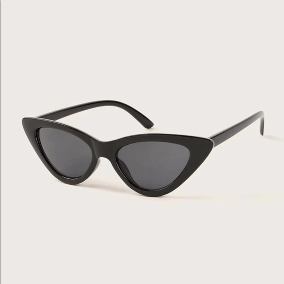 90’s Trend Slim Cateye Sunglasses Black Glam - Picture 2 of 3